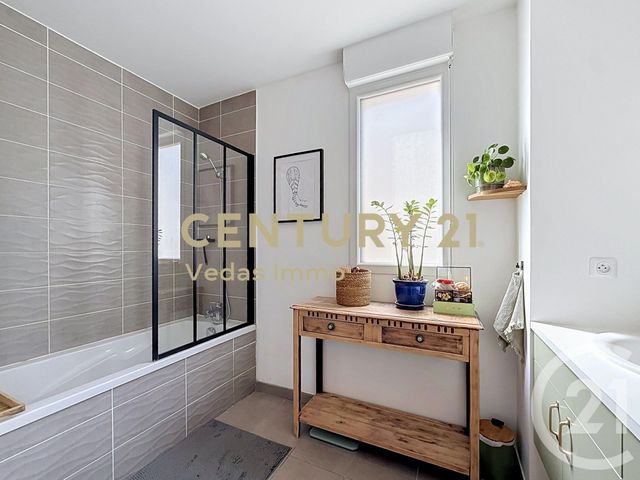 Appartement F4 &agrave; vendre - 4 pi&egrave;ces - 82,40 m2 - St Jean De Vedas - 34 - LANGUEDOC-ROUSSILLON