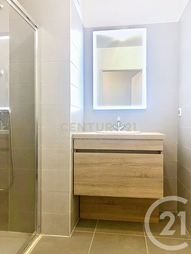Appartement F2 &agrave; louer - 2 pi&egrave;ces - 56,84 m2 - St Jean De Vedas - 34 - LANGUEDOC-ROUSSILLON