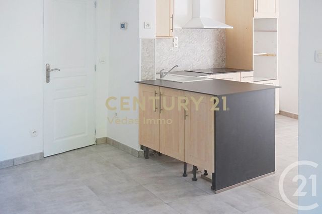 Appartement F3 &agrave; louer - 3 pi&egrave;ces - 67,63 m2 - Saussan - 34 - LANGUEDOC-ROUSSILLON