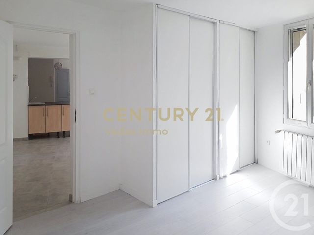 Appartement F3 &agrave; louer - 3 pi&egrave;ces - 67,63 m2 - Saussan - 34 - LANGUEDOC-ROUSSILLON