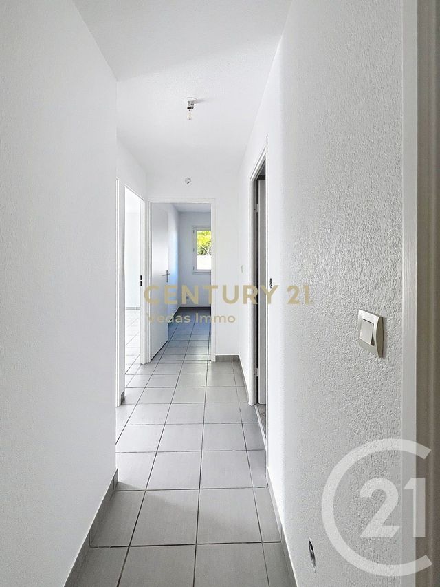 Maison &agrave; louer - 4 pi&egrave;ces - 83,30 m2 - Cournonsec - 34 - LANGUEDOC-ROUSSILLON
