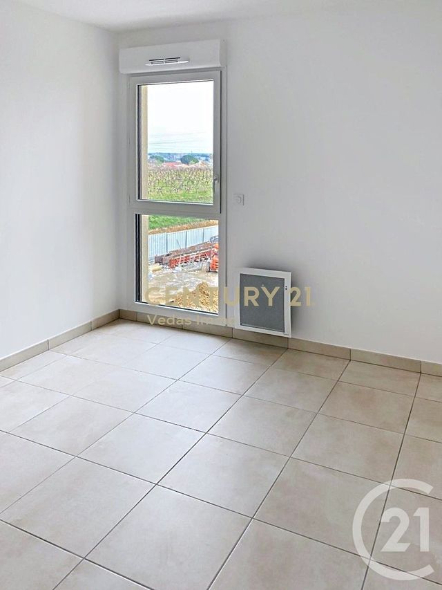 Appartement F2 &agrave; louer - 2 pi&egrave;ces - 42,50 m2 - St Jean De Vedas - 34 - LANGUEDOC-ROUSSILLON