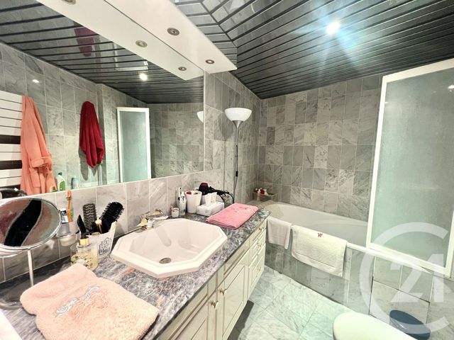 Appartement F4 &agrave; vendre - 4 pi&egrave;ces - 94,46 m2 - Deauville - 14 - BASSE-NORMANDIE