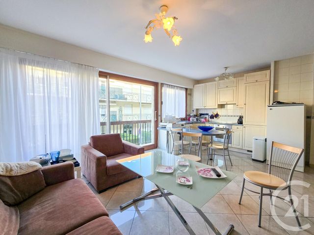 Appartement F3 à vendre - 3 pièces - 58,79 m2 - Deauville - 14 - BASSE-NORMANDIE