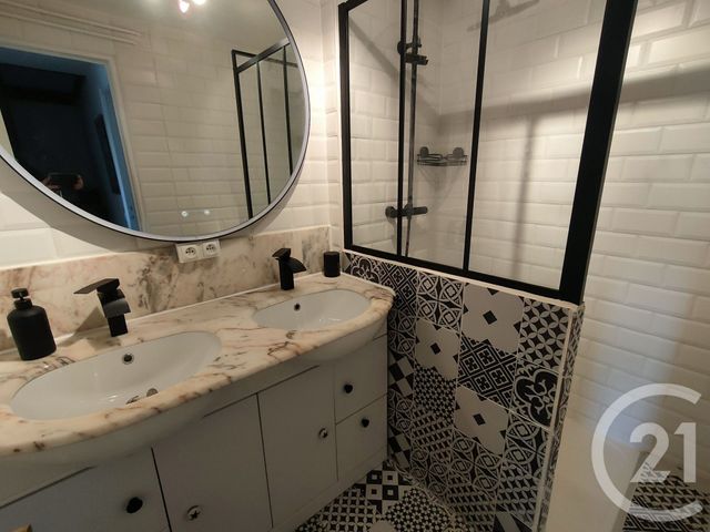 Appartement F4 à vendre - 4 pièces - 74 m2 - Tourgeville - 14 - BASSE-NORMANDIE