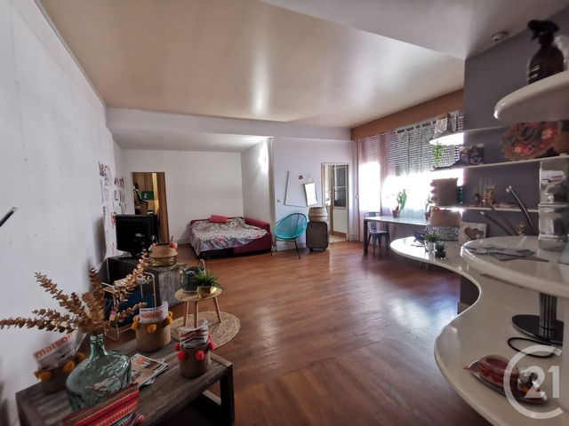 appartement à vendre - 2 pièces - 75 m2 - Toulon - 83 - PROVENCE-ALPES-COTE-D-AZUR