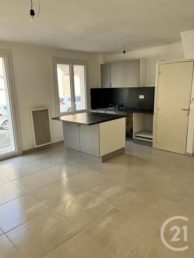 Appartement T2 à vendre - 2 pièces - 39 m2 - Toulon - 83 - PROVENCE-ALPES-COTE-D-AZUR