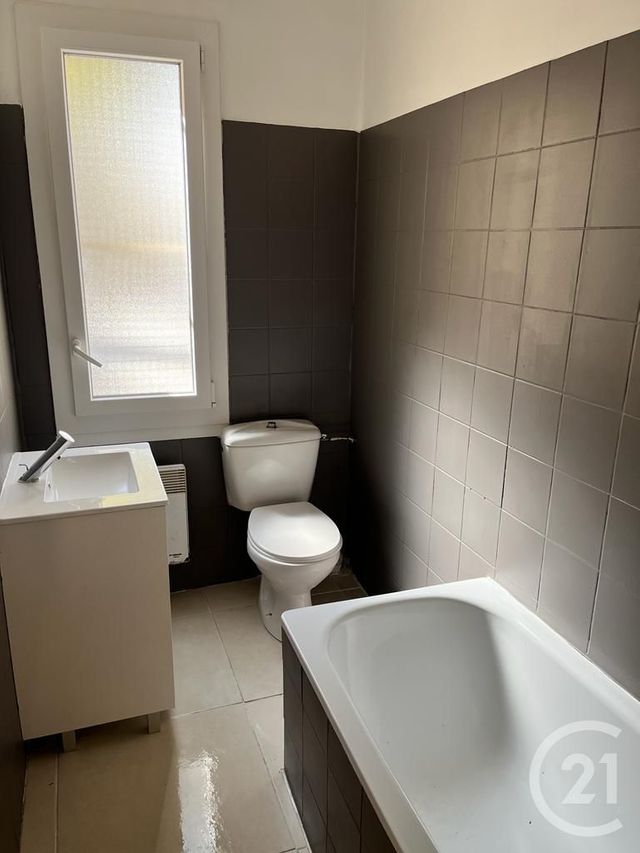 Appartement T2 à vendre - 2 pièces - 39 m2 - Toulon - 83 - PROVENCE-ALPES-COTE-D-AZUR