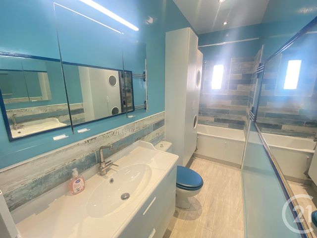 Appartement F3 à vendre - 3 pièces - 67 m2 - Toulon - 83 - PROVENCE-ALPES-COTE-D-AZUR