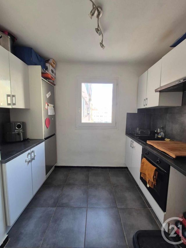 Appartement F4 à vendre - 4 pièces - 65 m2 - Toulon - 83 - PROVENCE-ALPES-COTE-D-AZUR