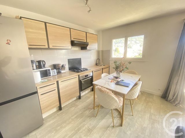 Appartement F3 à vendre - 3 pièces - 60 m2 - Toulon - 83 - PROVENCE-ALPES-COTE-D-AZUR