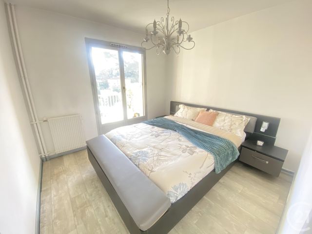 Appartement F3 à vendre - 3 pièces - 60 m2 - Toulon - 83 - PROVENCE-ALPES-COTE-D-AZUR