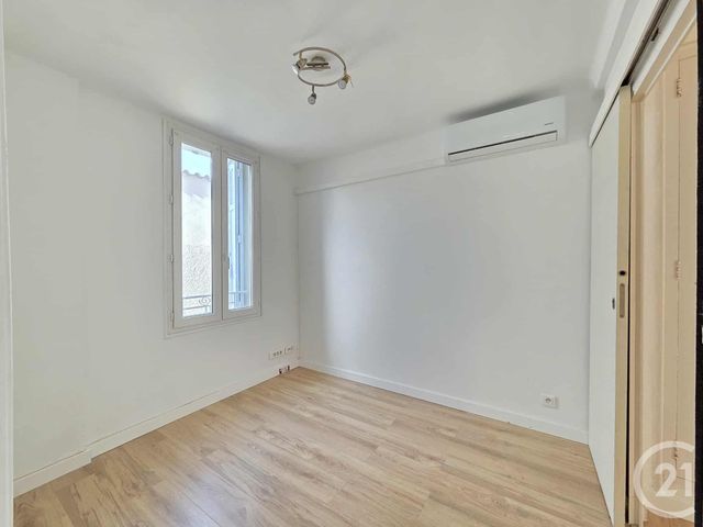 Appartement T2 à vendre - 2 pièces - 35 m2 - Toulon - 83 - PROVENCE-ALPES-COTE-D-AZUR
