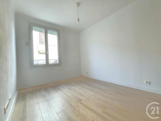 Appartement T2 à vendre - 2 pièces - 35 m2 - Toulon - 83 - PROVENCE-ALPES-COTE-D-AZUR
