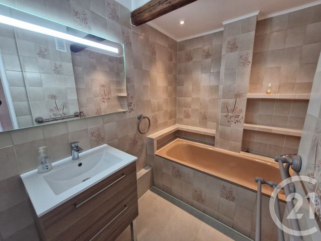 Appartement T4 à vendre - 4 pièces - 72,46 m2 - Toulon - 83 - PROVENCE-ALPES-COTE-D-AZUR