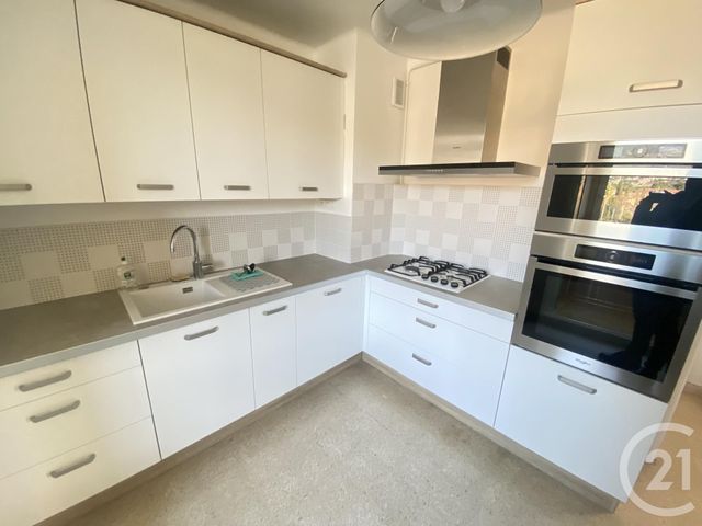 Appartement T4 à vendre - 4 pièces - 72,46 m2 - Toulon - 83 - PROVENCE-ALPES-COTE-D-AZUR