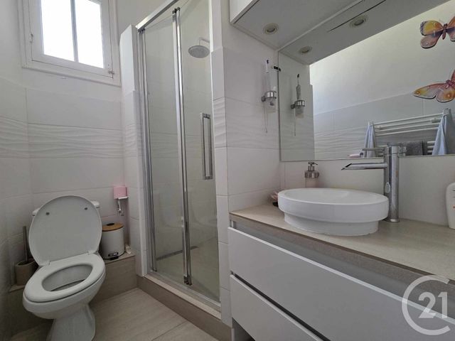 Appartement F3 à vendre - 3 pièces - 54 m2 - Toulon - 83 - PROVENCE-ALPES-COTE-D-AZUR