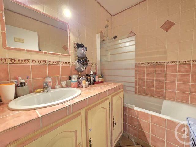 Appartement à vendre - 3 pièces - 60 m2 - Toulon - 83 - PROVENCE-ALPES-COTE-D-AZUR