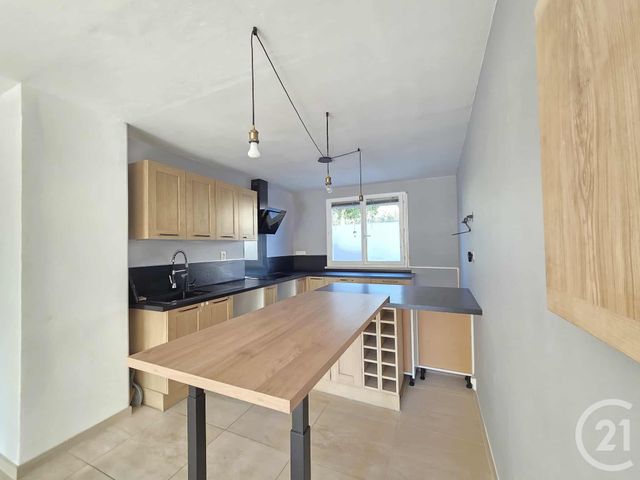 Appartement F3 à vendre - 3 pièces - 70 m2 - Toulon - 83 - PROVENCE-ALPES-COTE-D-AZUR