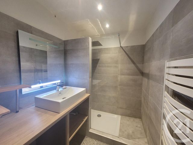 Appartement T3 à vendre - 3 pièces - 59,73 m2 - Toulon - 83 - PROVENCE-ALPES-COTE-D-AZUR