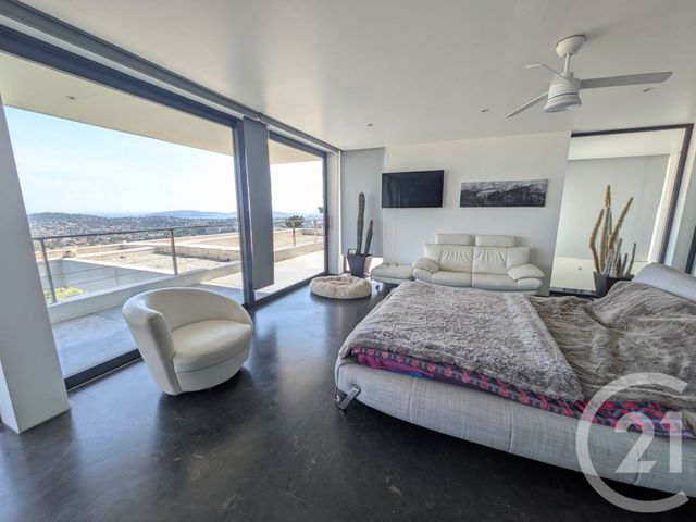 Maison à vendre - 4 pièces - 348 m2 - Toulon - 83 - PROVENCE-ALPES-COTE-D-AZUR