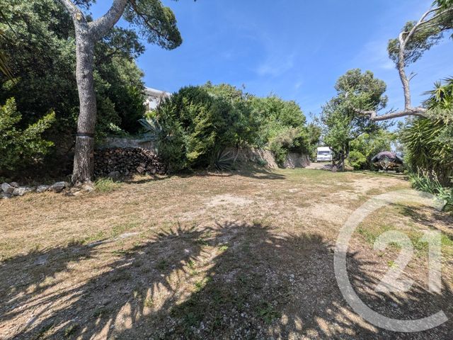 Maison à vendre - 4 pièces - 348 m2 - Toulon - 83 - PROVENCE-ALPES-COTE-D-AZUR