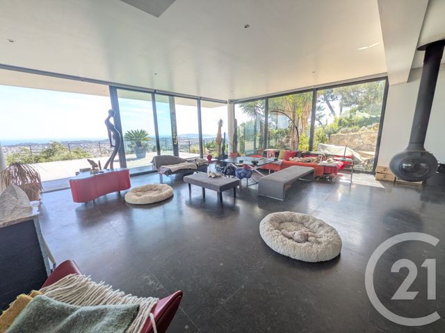 Maison à vendre - 4 pièces - 348 m2 - Toulon - 83 - PROVENCE-ALPES-COTE-D-AZUR