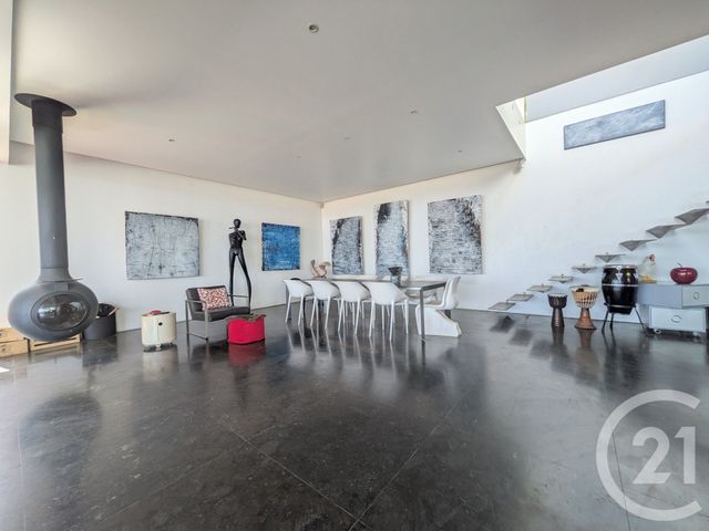 Maison à vendre - 4 pièces - 348 m2 - Toulon - 83 - PROVENCE-ALPES-COTE-D-AZUR