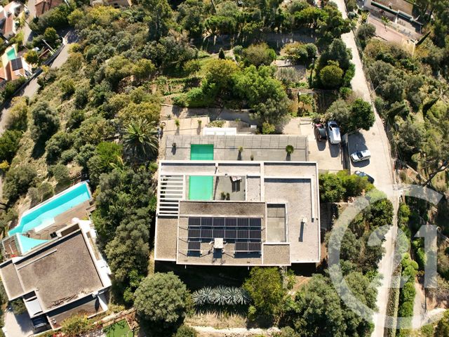 Maison à vendre - 4 pièces - 348 m2 - Toulon - 83 - PROVENCE-ALPES-COTE-D-AZUR