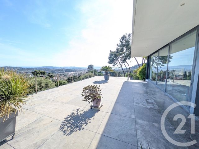 Maison à vendre - 4 pièces - 348 m2 - Toulon - 83 - PROVENCE-ALPES-COTE-D-AZUR