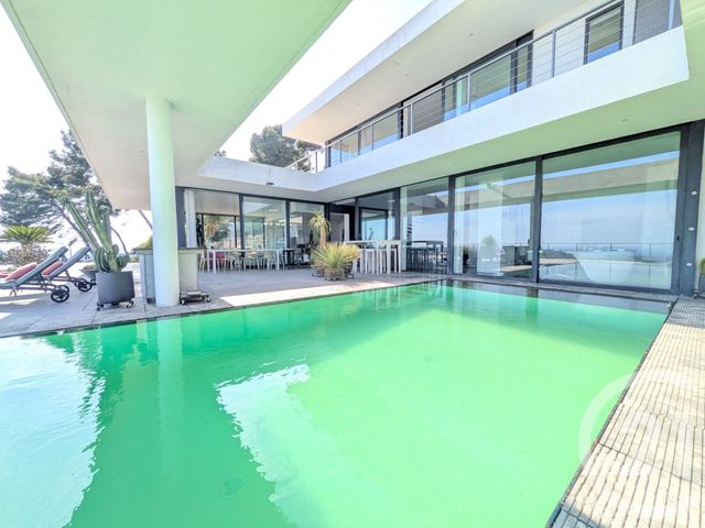 Maison à vendre - 4 pièces - 348 m2 - Toulon - 83 - PROVENCE-ALPES-COTE-D-AZUR