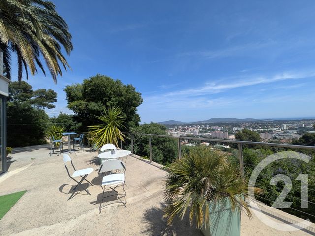 Maison à vendre - 4 pièces - 348 m2 - Toulon - 83 - PROVENCE-ALPES-COTE-D-AZUR
