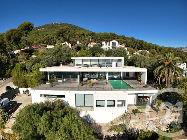 Maison à vendre - 4 pièces - 348 m2 - Toulon - 83 - PROVENCE-ALPES-COTE-D-AZUR