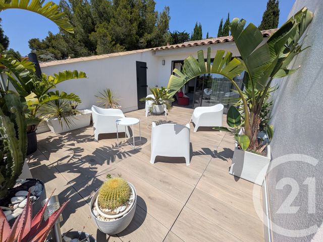 Appartement T4 à vendre - 4 pièces - 124,92 m2 - Sanary Sur Mer - 83 - PROVENCE-ALPES-COTE-D-AZUR