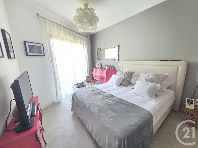 Appartement T4 à vendre - 4 pièces - 124,92 m2 - Sanary Sur Mer - 83 - PROVENCE-ALPES-COTE-D-AZUR