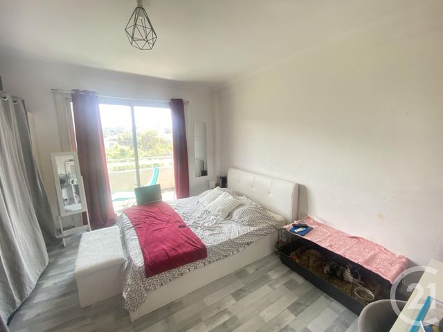 Appartement F3 à vendre - 3 pièces - 56 m2 - Toulon - 83 - PROVENCE-ALPES-COTE-D-AZUR