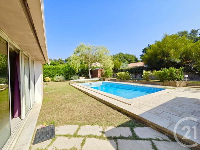 Maison à vendre - 5 pièces - 170 m2 - Six Fours Les Plages - 83 - PROVENCE-ALPES-COTE-D-AZUR