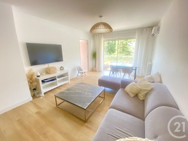 Appartement à vendre - 4 pièces - 80 m2 - Toulon - 83 - PROVENCE-ALPES-COTE-D-AZUR