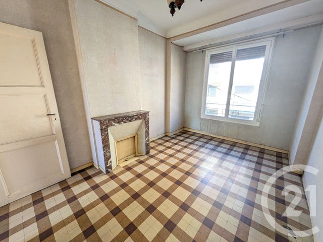 Appartement T3 à vendre - 2 pièces - 40 m2 - Toulon - 83 - PROVENCE-ALPES-COTE-D-AZUR