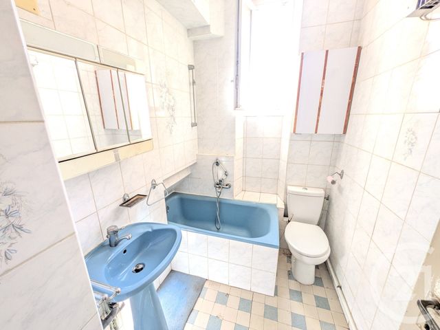 Appartement T3 à vendre - 2 pièces - 40 m2 - Toulon - 83 - PROVENCE-ALPES-COTE-D-AZUR