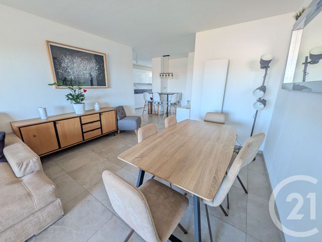 Appartement à vendre - 4 pièces - 90,50 m2 - Toulon - 83 - PROVENCE-ALPES-COTE-D-AZUR