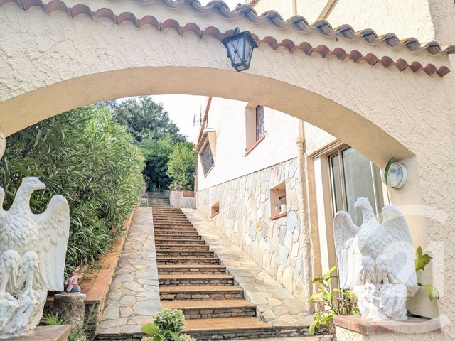 Maison à vendre - 8 pièces - 180 m2 - La Seyne Sur Mer - 83 - PROVENCE-ALPES-COTE-D-AZUR