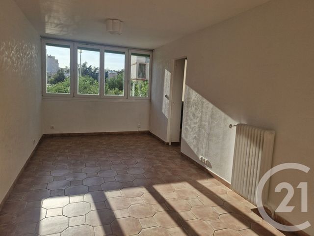 Appartement F4 à louer - 4 pièces - 64,37 m2 - Toulon - 83 - PROVENCE-ALPES-COTE-D-AZUR