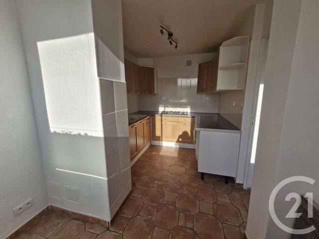 Appartement F4 à louer - 4 pièces - 64,37 m2 - Toulon - 83 - PROVENCE-ALPES-COTE-D-AZUR