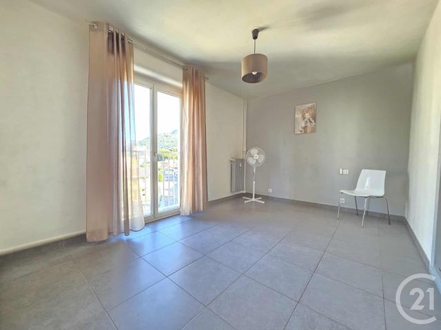 Appartement T4 &agrave; vendre - 4 pi&egrave;ces - 78,91 m2 - Toulon - 83 - PROVENCE-ALPES-COTE-D-AZUR