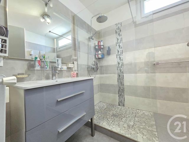 Appartement T4 &agrave; vendre - 4 pi&egrave;ces - 78,91 m2 - Toulon - 83 - PROVENCE-ALPES-COTE-D-AZUR