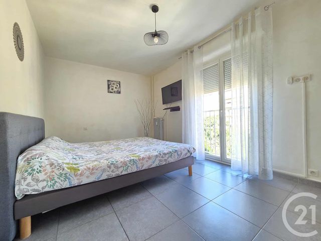 Appartement T4 &agrave; vendre - 4 pi&egrave;ces - 78,91 m2 - Toulon - 83 - PROVENCE-ALPES-COTE-D-AZUR