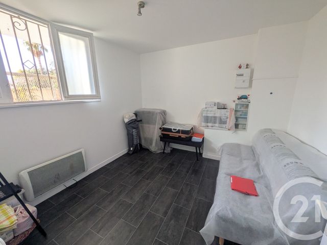 Appartement T2 à vendre - 2 pièces - 29,76 m2 - Toulon - 83 - PROVENCE-ALPES-COTE-D-AZUR