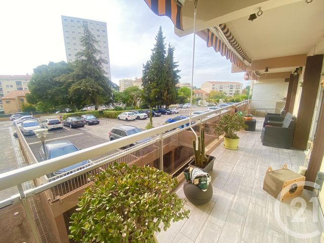 Appartement F4 à vendre - 4 pièces - 95 m2 - Toulon - 83 - PROVENCE-ALPES-COTE-D-AZUR