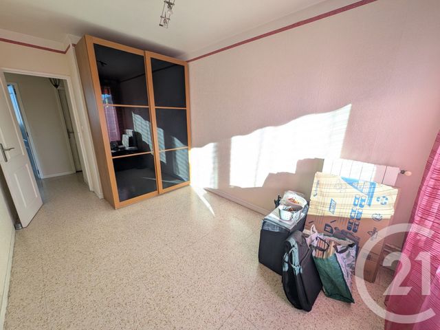Appartement T5 à vendre - 5 pièces - 80,47 m2 - Toulon - 83 - PROVENCE-ALPES-COTE-D-AZUR